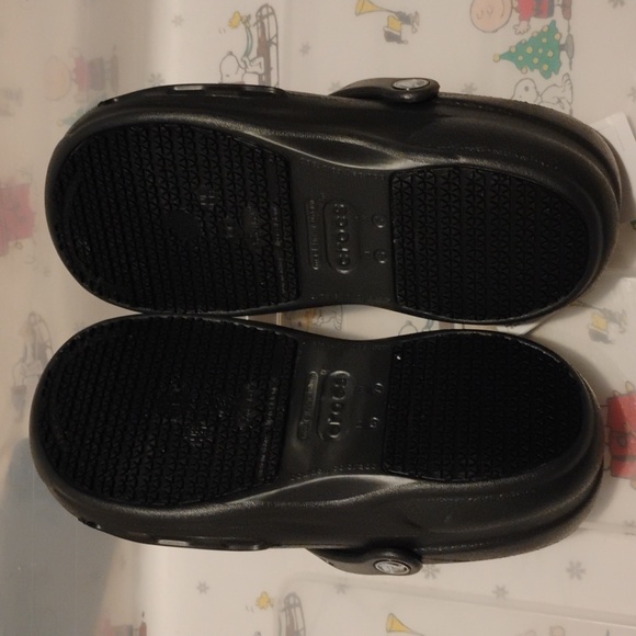 Bistro Crocs for work - Picture 3 of 5